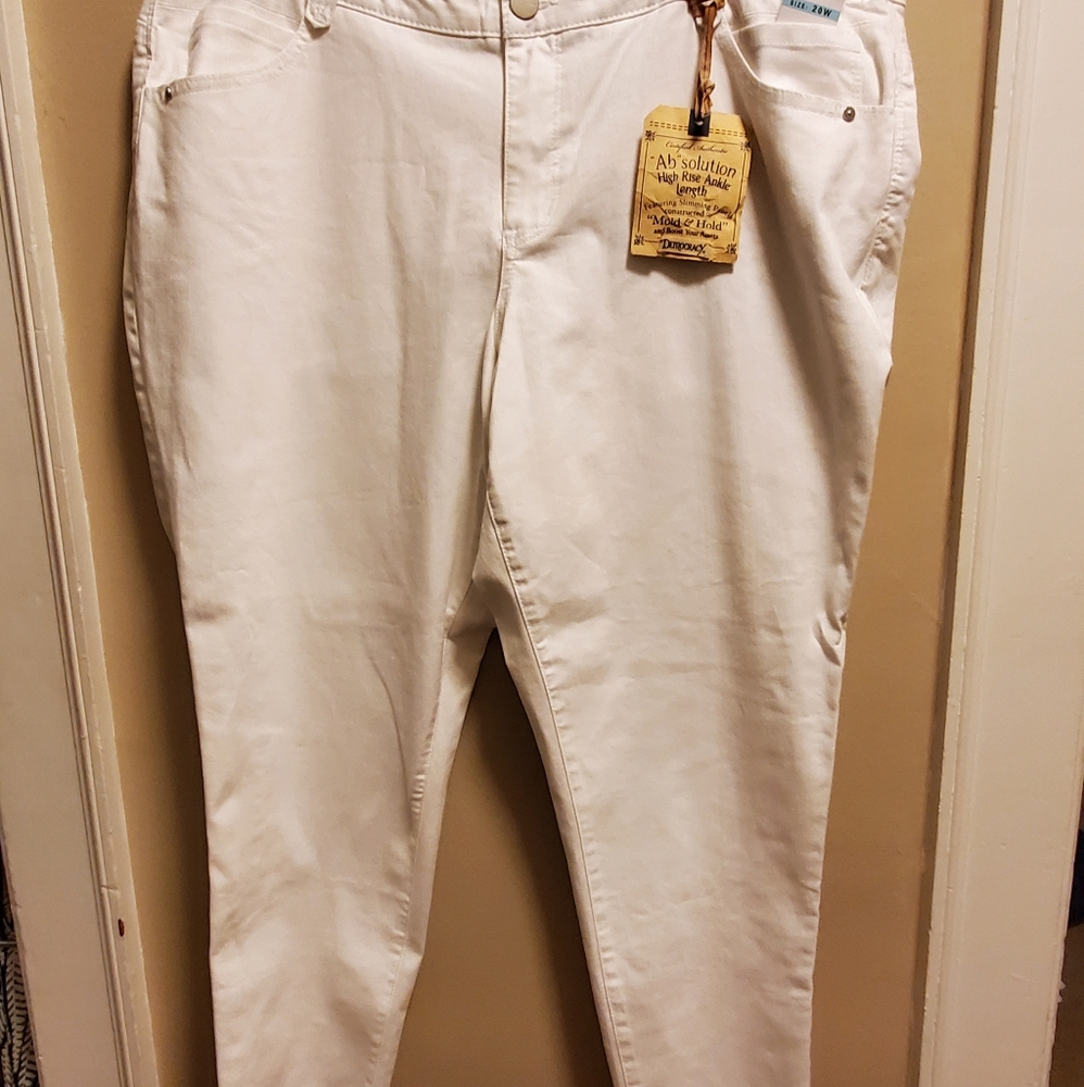 NWT Women's Democracy AB Solution White Pants- Size 20W